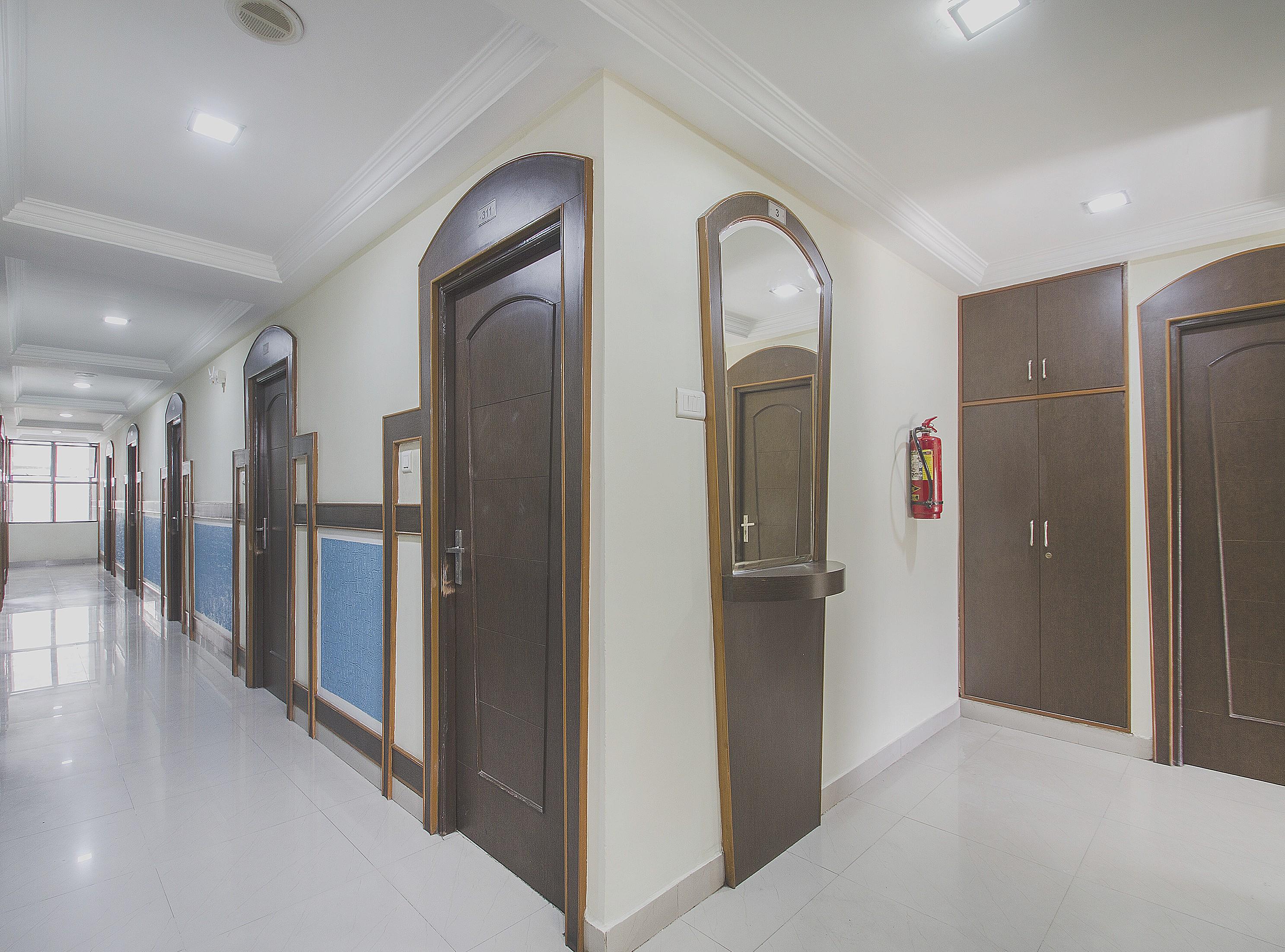 Hotel O Surya Residency Hyderabad Exterior foto