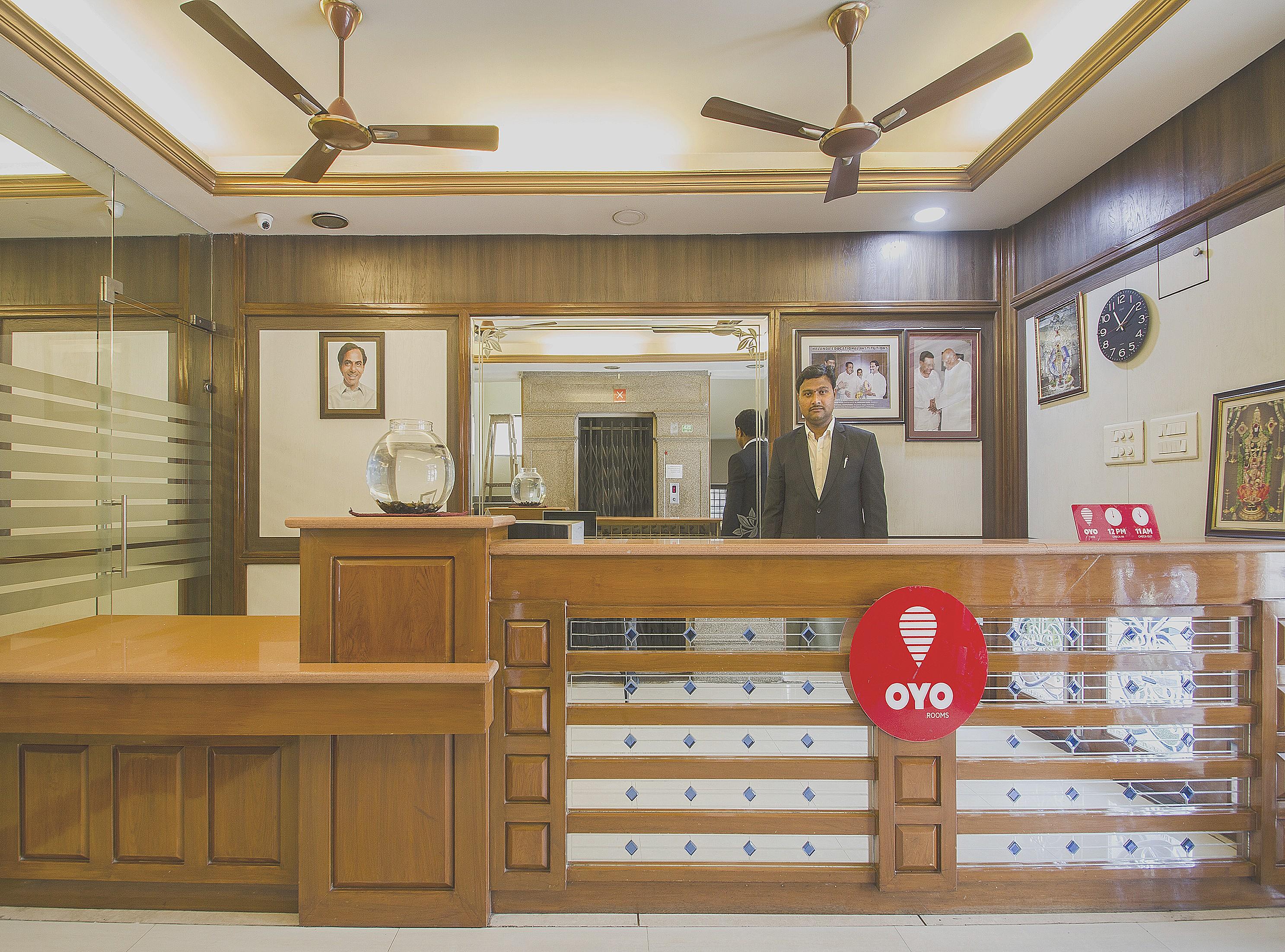 Hotel O Surya Residency Hyderabad Exterior foto