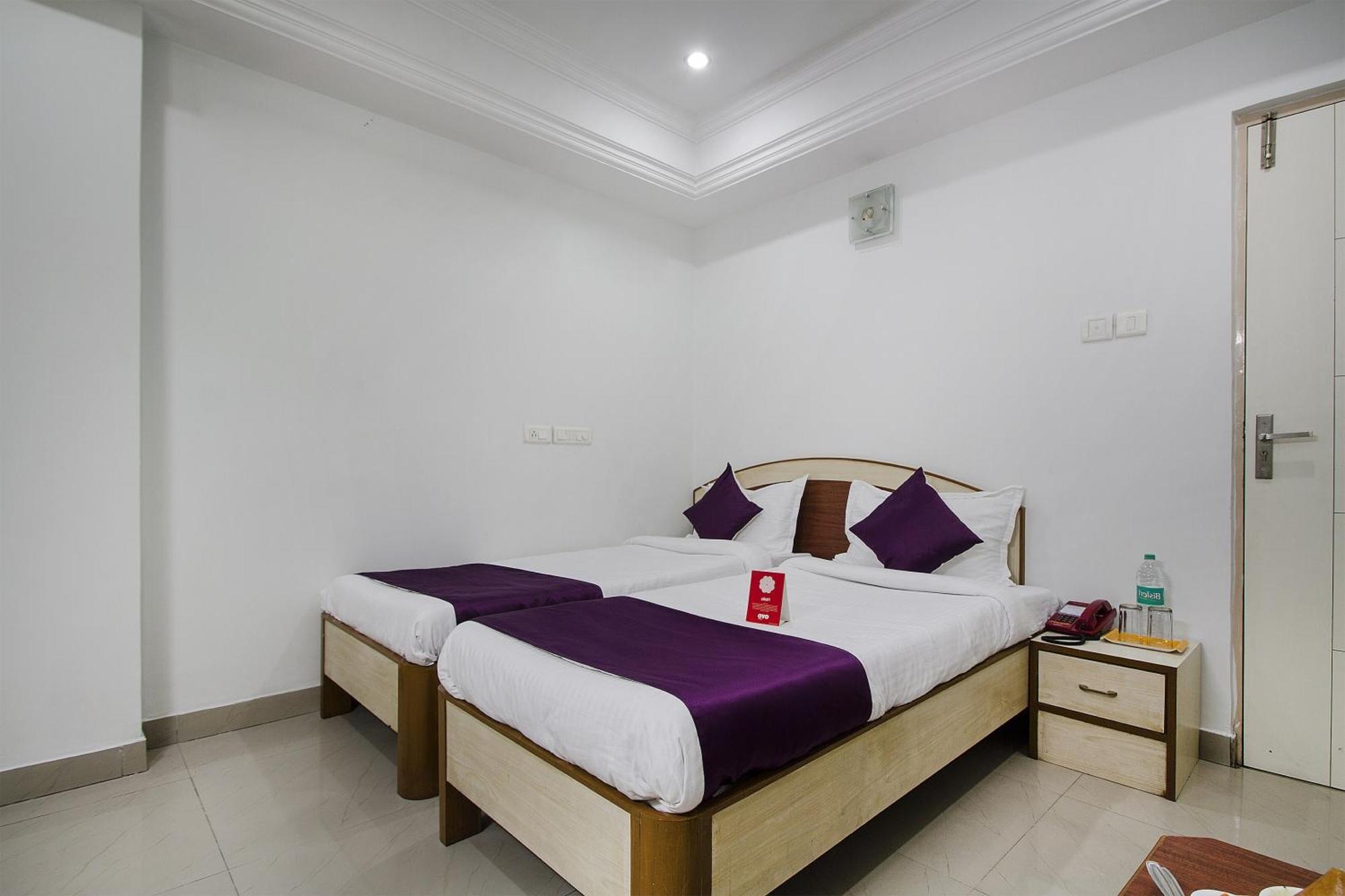 Hotel O Surya Residency Hyderabad Exterior foto