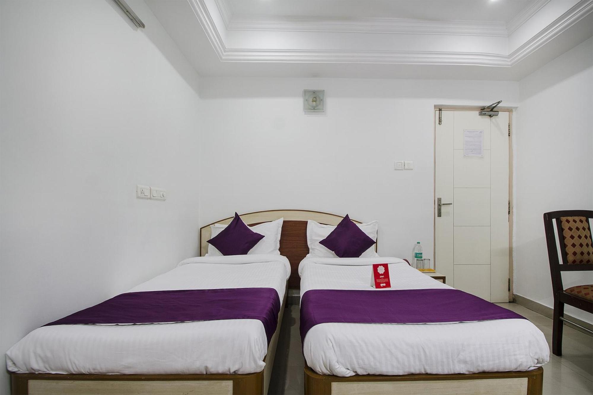Hotel O Surya Residency Hyderabad Exterior foto