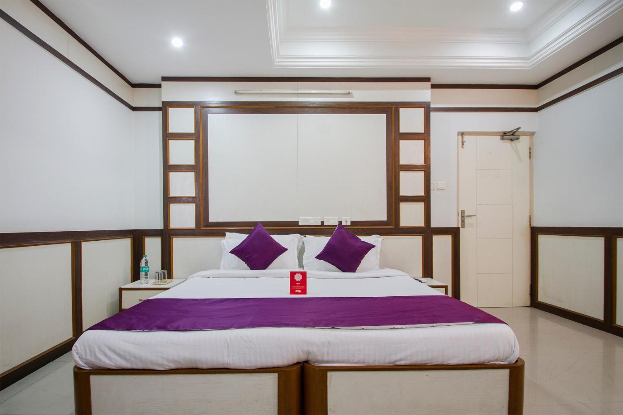 Hotel O Surya Residency Hyderabad Exterior foto