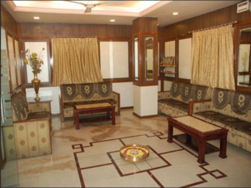 Hotel O Surya Residency Hyderabad Exterior foto